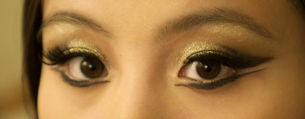 MAC Eye Makeup 1