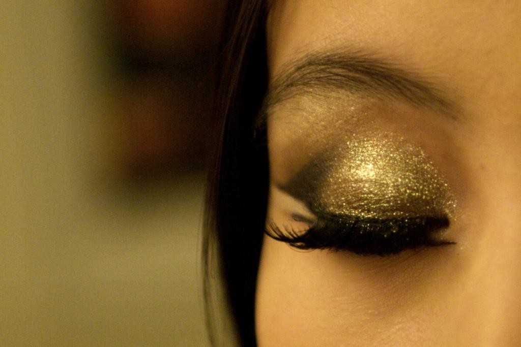 MAC Eye Makeup 4