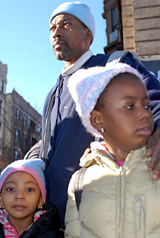 wesautrey030107_228x338.jpg